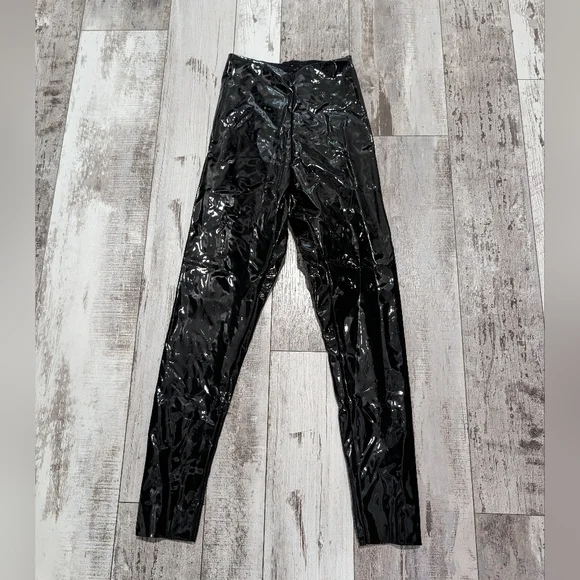 Commando Perfect Control Patent Leather Legging in Black womens size xs - Picture 3 of 5